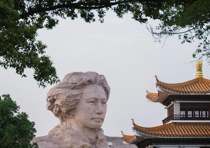 Changsha English private tour guide Orange Isle and Yuelu Academy
